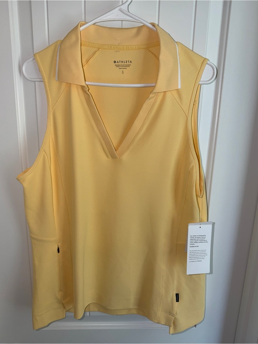 Athleta Everyday Polo Yellow Sleeveless V-Neck Athleisure Tank Size Large NWT